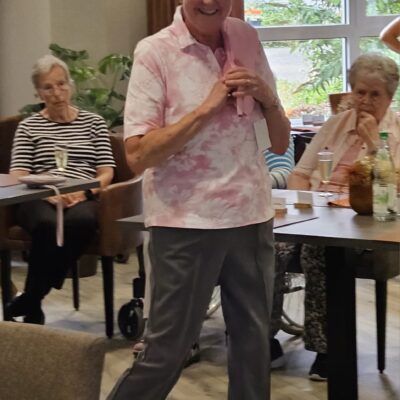 Frau Mackowiak-Linde